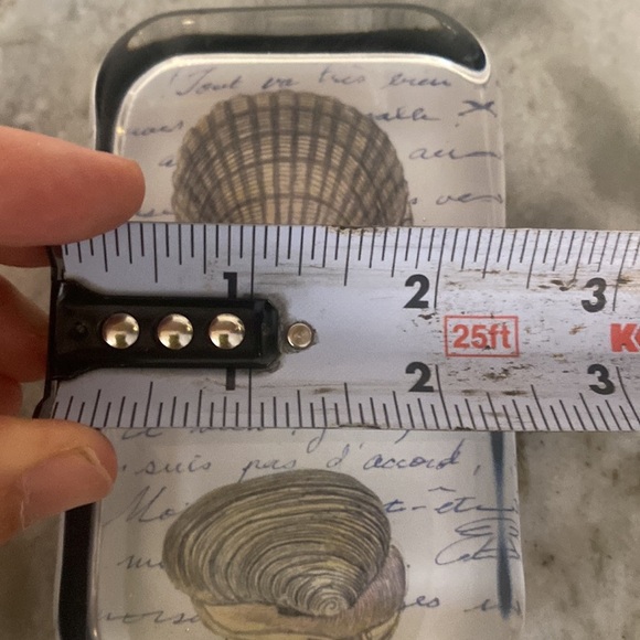 Vintage rectangular coastal ocean seashell paperweight. Beach cottage office - Picture 6 of 8